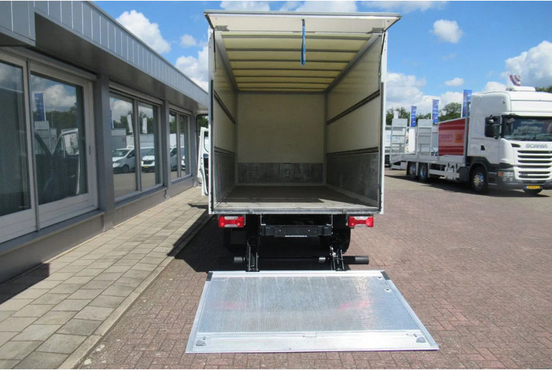 Iveco Daily 35C16 Bak+Klep Automaat - Furgoneta caja cerrada: foto 4 Iveco Daily 35C16 Bak+Klep Automaat - Furgoneta caja cerrada: foto 4