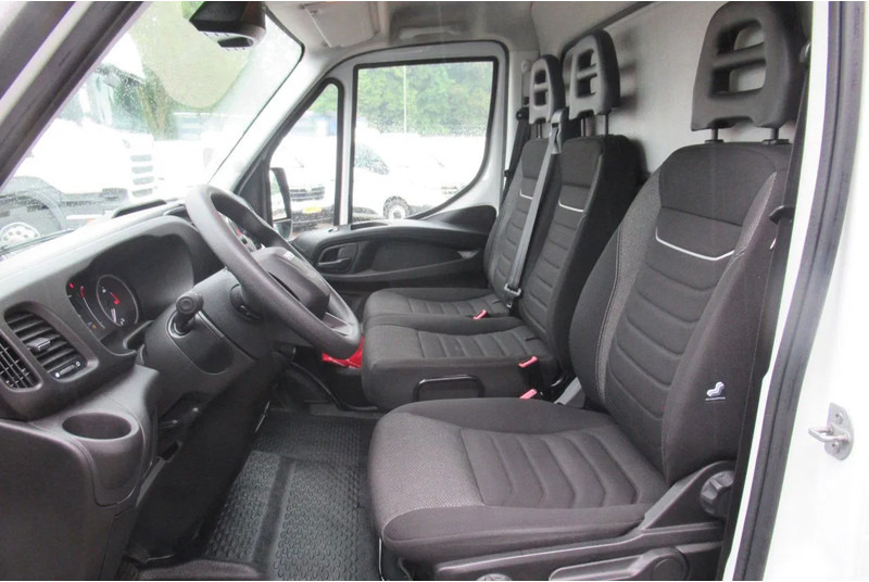 Iveco Daily 35C16 Bak+Klep Palfinger - Furgoneta caja cerrada: foto 4 Iveco Daily 35C16 Bak+Klep Palfinger - Furgoneta caja cerrada: foto 4