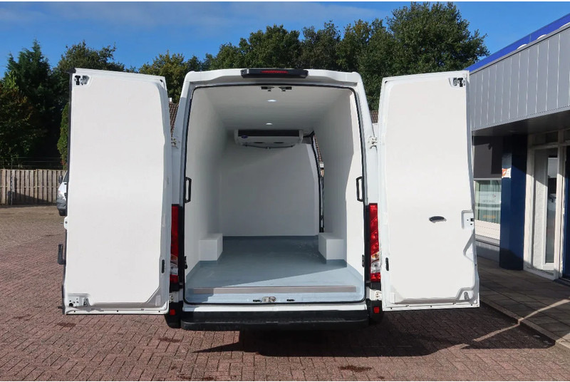 Iveco Daily 35S16 Iveco 35S16 L3/H2 Koel/Vries/ verwarmen Carrier Xarios 350 + 220 volt nacht aansluiting - Furgoneta frigorifica: foto 3 Iveco Daily 35S16 Iveco 35S16 L3/H2 Koel/Vries/ verwarmen Carrier Xarios 350 + 220 volt nacht aansluiting - Furgoneta frigorifica: foto 3