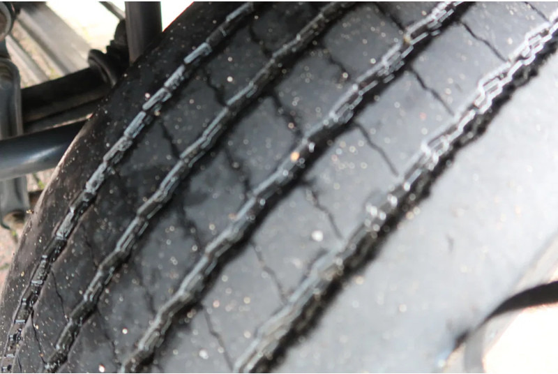 Camión caja cerrada Mercedes-Benz Atego 1223 L Bak + Klep Bar 3000 KG: foto 16 Camión caja cerrada Mercedes-Benz Atego 1223 L Bak + Klep Bar 3000 KG: foto 16