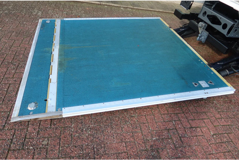 Camión caja cerrada Mercedes-Benz Atego 1223 L Bak + Klep Bar 3000 KG: foto 10 Camión caja cerrada Mercedes-Benz Atego 1223 L Bak + Klep Bar 3000 KG: foto 10