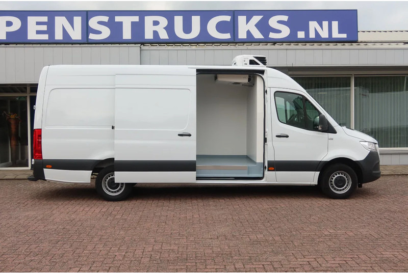 Mercedes-Benz Sprinter 317 Carrier Xarios 350 Koel/Vries/Verwarmen met Nachtaansluiting 220 Volt - Furgoneta frigorifica: foto 2 Mercedes-Benz Sprinter 317 Carrier Xarios 350 Koel/Vries/Verwarmen met Nachtaansluiting 220 Volt - Furgoneta frigorifica: foto 2