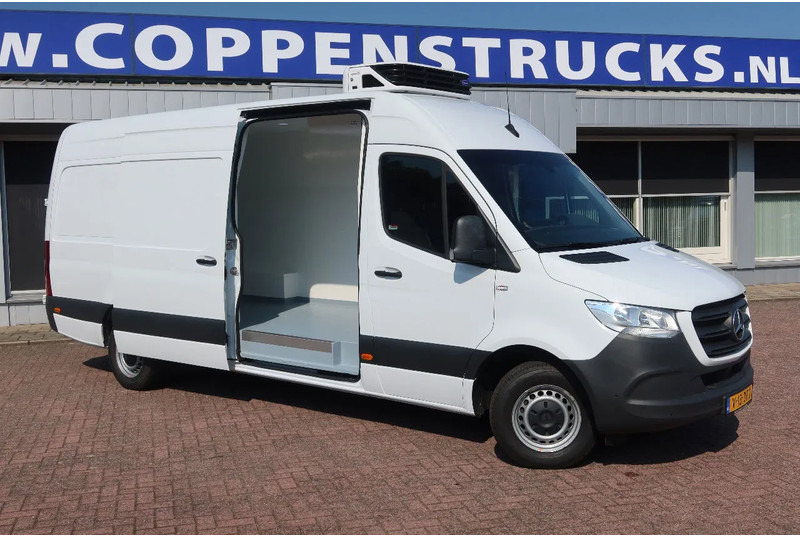 Mercedes-Benz Sprinter 317 Koel/Vries/Verwarmen met nachtaansluiting 220 volt. AUTOMAAT! - Furgoneta frigorifica: foto 2 Mercedes-Benz Sprinter 317 Koel/Vries/Verwarmen met nachtaansluiting 220 volt. AUTOMAAT! - Furgoneta frigorifica: foto 2