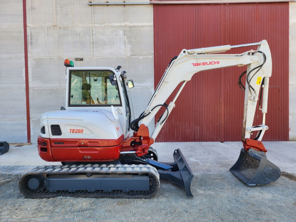 TAKEUCHI TB260 - Miniexcavadora: foto 2 TAKEUCHI TB260 - Miniexcavadora: foto 2
