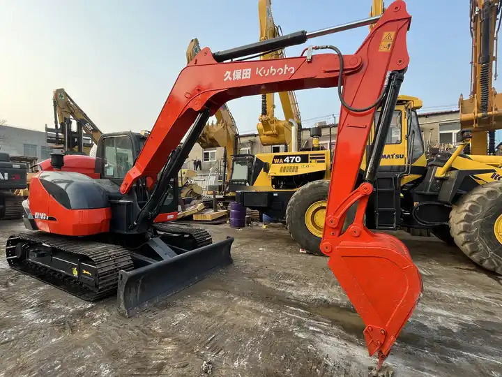 8 tons Used Excavator KUBOTA KX183-3 in good condition for sale - Excavadora de cadenas: foto 4 8 tons Used Excavator KUBOTA KX183-3 in good condition for sale - Excavadora de cadenas: foto 4
