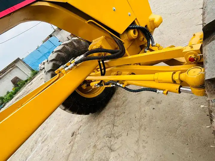 Caterpillar Used Cat Motor Grader 140h With Original Japan Cat Engine For Sale In Shanghai - Grader: foto 3 Caterpillar Used Cat Motor Grader 140h With Original Japan Cat Engine For Sale In Shanghai - Grader: foto 3