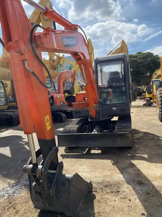 Competitive Price Original Used Doosan Excavator Dh55 With Good Condition for Sale - Miniexcavadora: foto 2 Competitive Price Original Used Doosan Excavator Dh55 With Good Condition for Sale - Miniexcavadora: foto 2