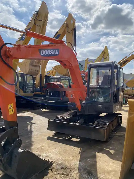 Competitive Price Original Used Doosan Excavator Dh55 With Good Condition for Sale - Miniexcavadora: foto 4 Competitive Price Original Used Doosan Excavator Dh55 With Good Condition for Sale - Miniexcavadora: foto 4