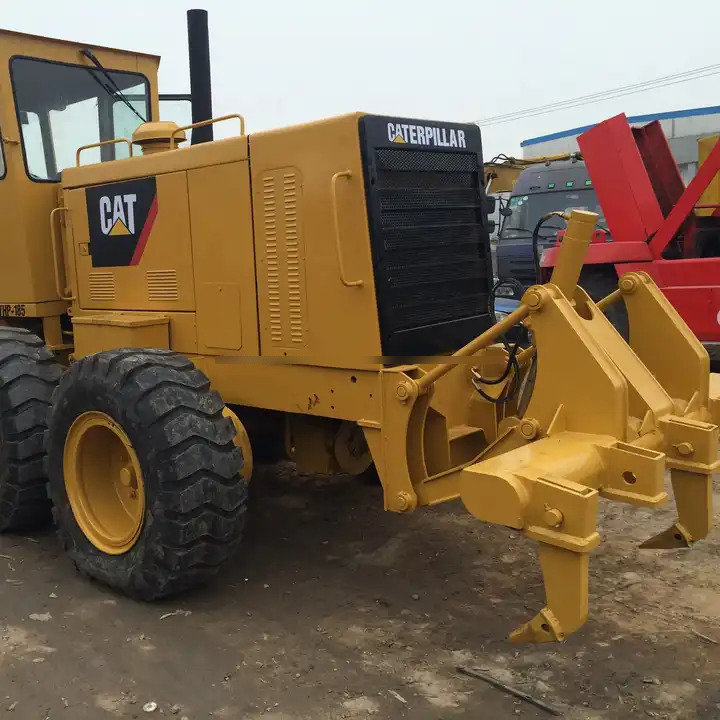 High Quality Second Hand Cat 140h Grader Used excellent Grader cat 140h 140k with good condition in Low Price on sale - Grader: foto 2 High Quality Second Hand Cat 140h Grader Used excellent Grader cat 140h 140k with good condition in Low Price on sale - Grader: foto 2