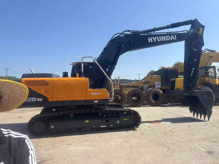 Excavadora Korea 22 Ton Hyundai 220 Excavator R220LC-9s Used Hyundai Excavator 220 Used Hyundai 220-9 225LC Machine for Construction: foto 6