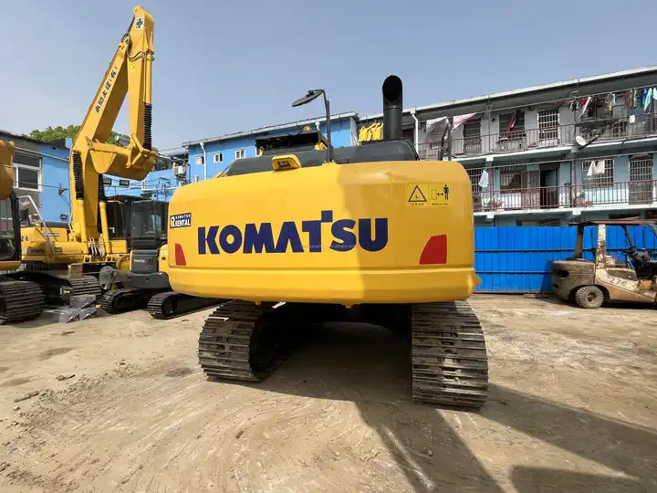 PC220-8 USED EXCAVATOR Good Condition Komatsu PC 200 Original Japan Cheap Used Excavators Used Original Japan Komatsu pc200-8 - Excavadora de cadenas: foto 5 PC220-8 USED EXCAVATOR Good Condition Komatsu PC 200 Original Japan Cheap Used Excavators Used Original Japan Komatsu pc200-8 - Excavadora de cadenas: foto 5