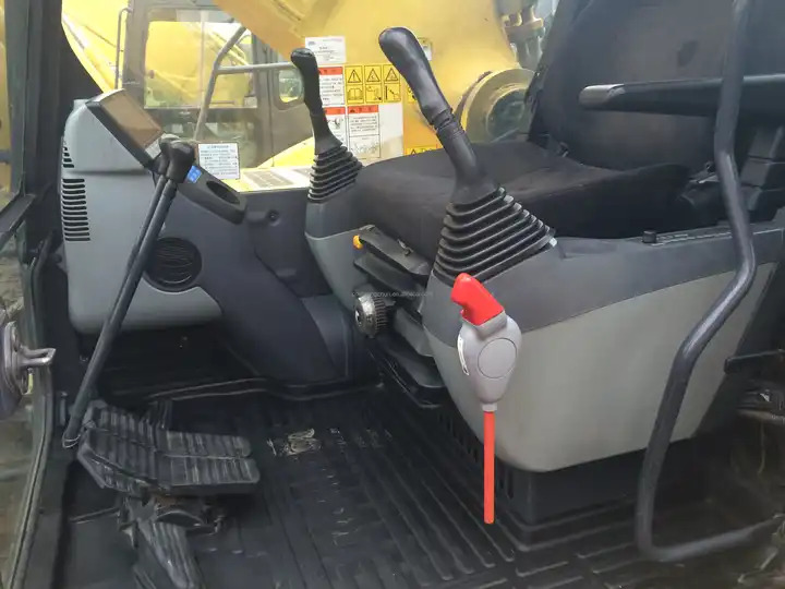 Used Komatsu excavator Pc450-8 in good condition for sale - Excavadora de cadenas: foto 3 Used Komatsu excavator Pc450-8 in good condition for sale - Excavadora de cadenas: foto 3