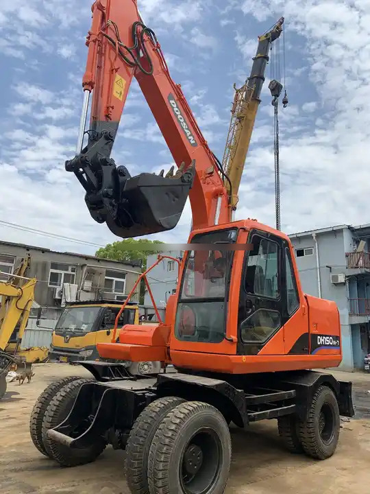 Wheel digging excavator Used DOOSAN150W DH150W DH150W-7 / second-hand KOREA engine DOOSAN DH 150 150W-7 DOOSAN150 - Excavadora de cadenas: foto 3 Wheel digging excavator Used DOOSAN150W DH150W DH150W-7 / second-hand KOREA engine DOOSAN DH 150 150W-7 DOOSAN150 - Excavadora de cadenas: foto 3