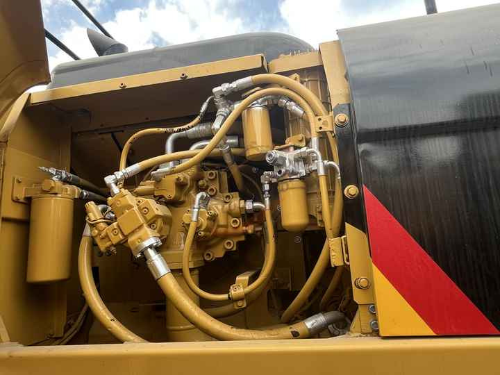 Perfect performance caterpillar Used 336D2L 336D2 336D Hydraulic Crawler Excavator Suitable For Construction - Excavadora de cadenas: foto 3 Perfect performance caterpillar Used 336D2L 336D2 336D Hydraulic Crawler Excavator Suitable For Construction - Excavadora de cadenas: foto 3