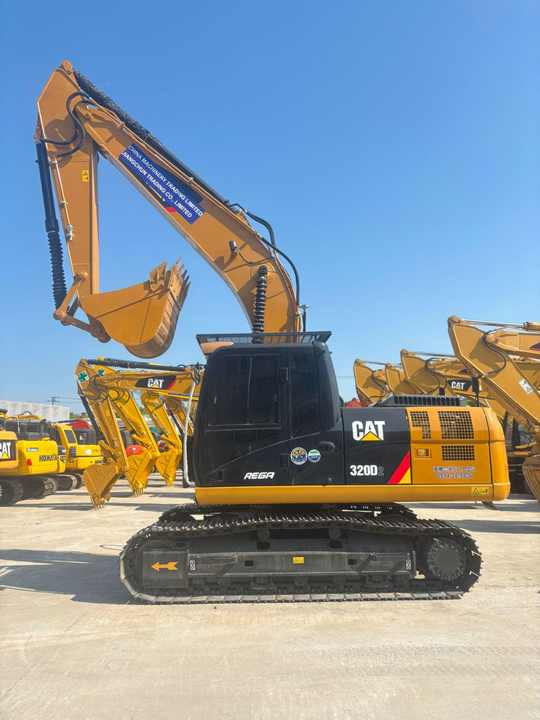 Used Excavator cat 320d secondhand Excavator Original Crawler Used CAT 320 Excavator 320D 320c 325bl 330b Caterpillar Machinery - Excavadora de cadenas: foto 2 Used Excavator cat 320d secondhand Excavator Original Crawler Used CAT 320 Excavator 320D 320c 325bl 330b Caterpillar Machinery - Excavadora de cadenas: foto 2