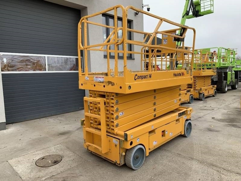 Haulotte Compact 14 - 14 m, electric - Plataforma de tijeras: foto 2 Haulotte Compact 14 - 14 m, electric - Plataforma de tijeras: foto 2