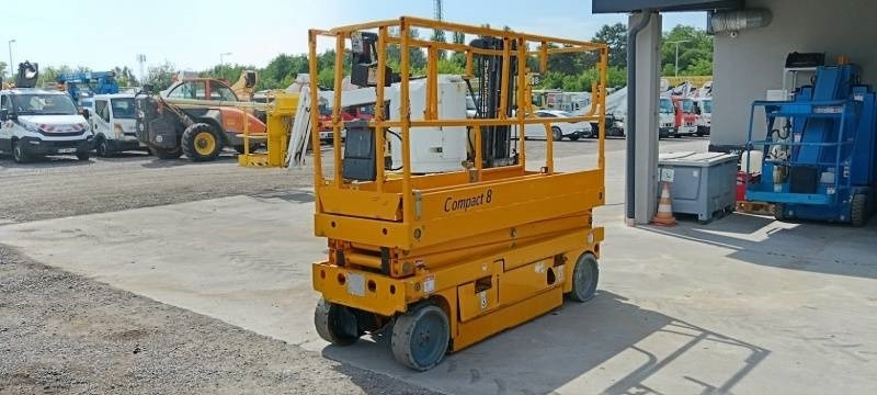 Haulotte Compact 8 - 8m, electric - Plataforma de tijeras: foto 2 Haulotte Compact 8 - 8m, electric - Plataforma de tijeras: foto 2