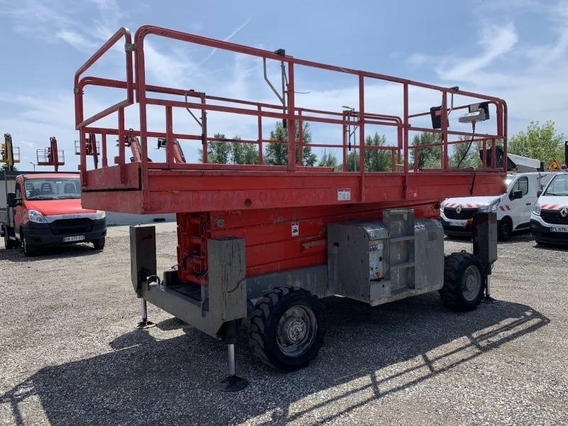 Haulotte H15SXL - 15m, 4x4, diesel - Plataforma de tijeras: foto 2 Haulotte H15SXL - 15m, 4x4, diesel - Plataforma de tijeras: foto 2