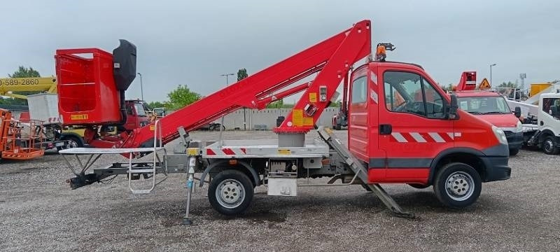 Iveco Daily GSR E179T - 17,1m - 200 kg - Camión con plataforma elevadora: foto 4 Iveco Daily GSR E179T - 17,1m - 200 kg - Camión con plataforma elevadora: foto 4