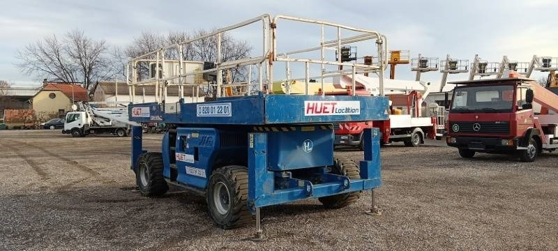 JLG 3394RT - 12m, 4x4, diesel - Plataforma de tijeras: foto 1 JLG 3394RT - 12m, 4x4, diesel - Plataforma de tijeras: foto 1