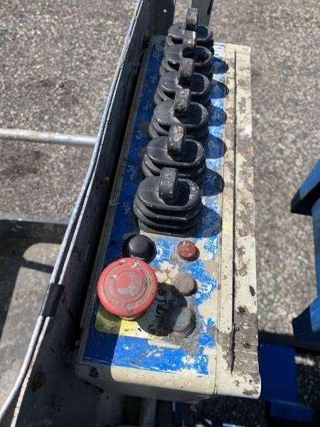 Camión con plataforma elevadora Nissan Cabstar CTE ZED 21 J - 21 m - 200 kg: foto 13 Camión con plataforma elevadora Nissan Cabstar CTE ZED 21 J - 21 m - 200 kg: foto 13