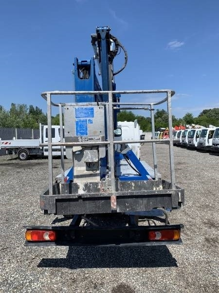 Camión con plataforma elevadora Nissan Cabstar CTE ZED 21 J - 21 m - 200 kg: foto 8 Camión con plataforma elevadora Nissan Cabstar CTE ZED 21 J - 21 m - 200 kg: foto 8