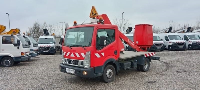 Nissan Cabstar France Elevateur Topy 11 - 11 m - Camión con plataforma elevadora: foto 2 Nissan Cabstar France Elevateur Topy 11 - 11 m - Camión con plataforma elevadora: foto 2