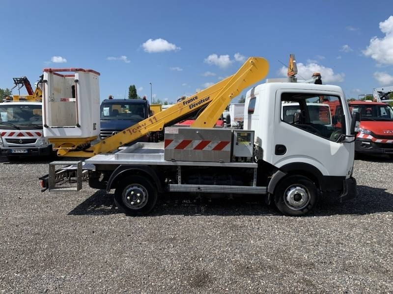 Nissan Cabstar France Elevateur Topy 11 - 11 m - Camión con plataforma elevadora: foto 4 Nissan Cabstar France Elevateur Topy 11 - 11 m - Camión con plataforma elevadora: foto 4