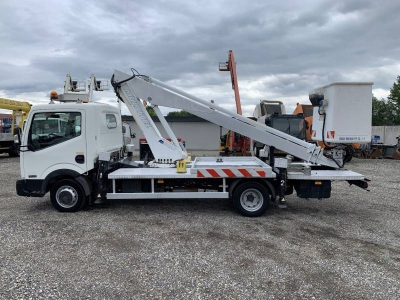 Nissan Cabstar Multitel 160 ALU DS - 16m - Camión con plataforma elevadora: foto 4 Nissan Cabstar Multitel 160 ALU DS - 16m - Camión con plataforma elevadora: foto 4
