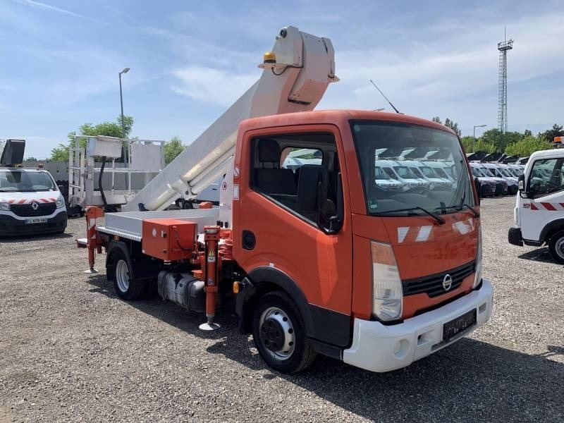 Nissan Cabstar Ruthmann-Steiger TB220 - 22,1m - 200 kg - Camión con plataforma elevadora: foto 1 Nissan Cabstar Ruthmann-Steiger TB220 - 22,1m - 200 kg - Camión con plataforma elevadora: foto 1