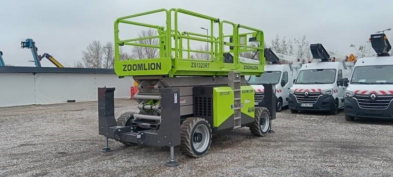 Zoomlion ZS1323RT - 15m, 4x4, diesel - Plataforma de tijeras: foto 2 Zoomlion ZS1323RT - 15m, 4x4, diesel - Plataforma de tijeras: foto 2