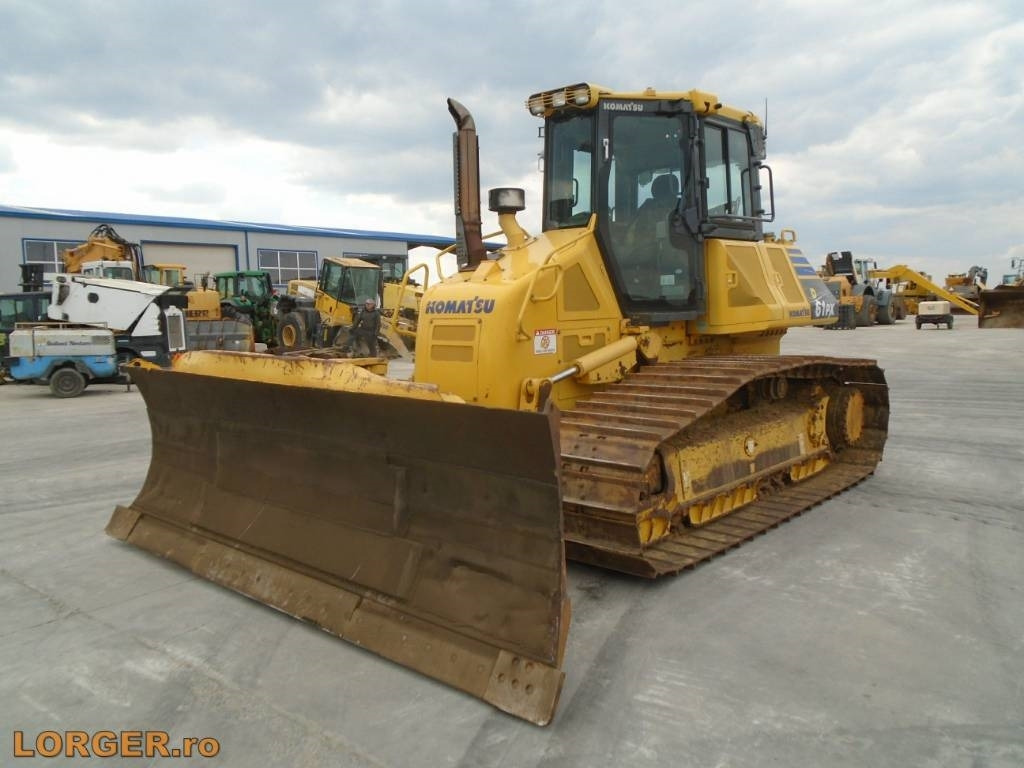 Komatsu D61PX-23 / Lama in 6 poziții - Excavadora de cadenas: foto 1 Komatsu D61PX-23 / Lama in 6 poziții - Excavadora de cadenas: foto 1