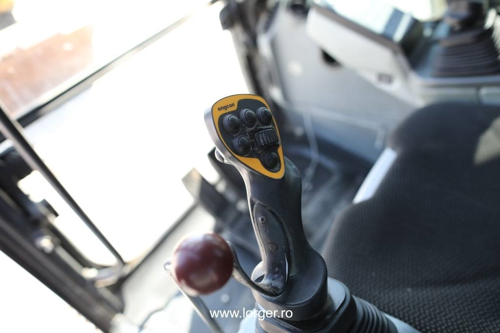 Excavadora de cadenas Liebherr R 924 WLC + Engcon Tiltrotator: foto 19 Excavadora de cadenas Liebherr R 924 WLC + Engcon Tiltrotator: foto 19