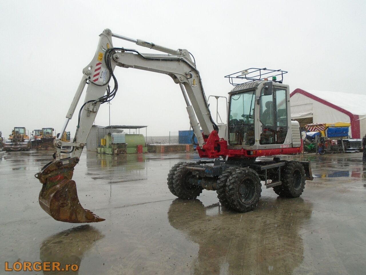 Excavadora de ruedas Takeuchi TB175W: foto 1