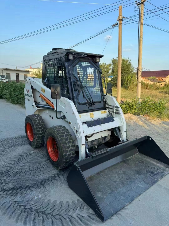 BOBCAT s16 - Cargadora: foto 1 BOBCAT s16 - Cargadora: foto 1
