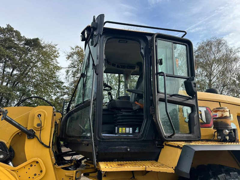 Cargadora de ruedas Cat 930 M - 4 new tires!: foto 11