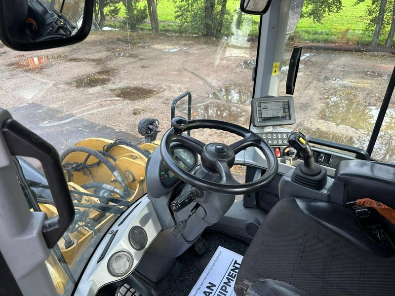 Cargadora de ruedas Cat 930 M - 4 new tires!: foto 15