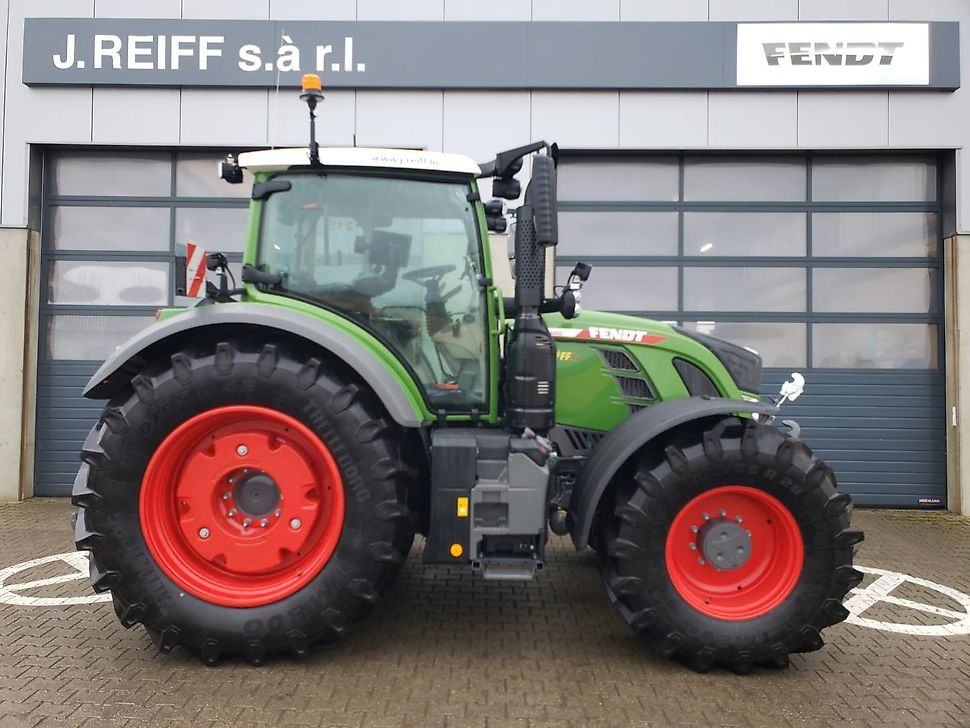 J.Reiff Sarl
Herr Stefan Neukirch - 77 Z.I in den - Tractor: foto 3 J.Reiff Sarl
Herr Stefan Neukirch - 77 Z.I in den - Tractor: foto 3