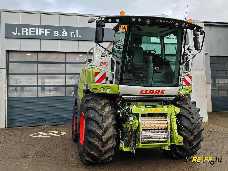 J.Reiff Sarl
Herr Stefan Neukirch - 77 Z.I in den - Cosechadora de forraje: foto 3 J.Reiff Sarl
Herr Stefan Neukirch - 77 Z.I in den - Cosechadora de forraje: foto 3