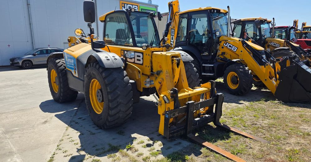 JCB 560-80 Agri Plus - Manipulador telescópico: foto 2 JCB 560-80 Agri Plus - Manipulador telescópico: foto 2