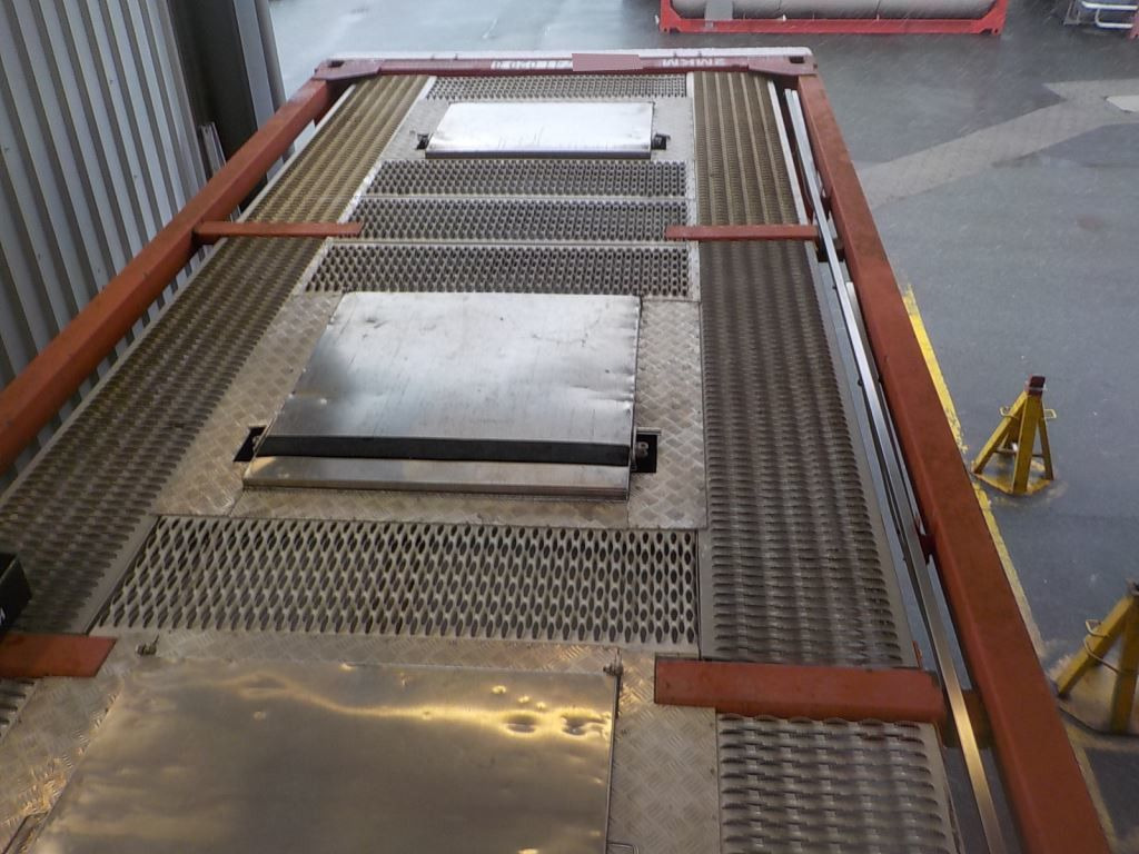 Vanhool 24.000 Liter V4A Elektroheizung 3 x Domdeckel - Semirremolque cisterna: foto 4 Vanhool 24.000 Liter V4A Elektroheizung 3 x Domdeckel - Semirremolque cisterna: foto 4