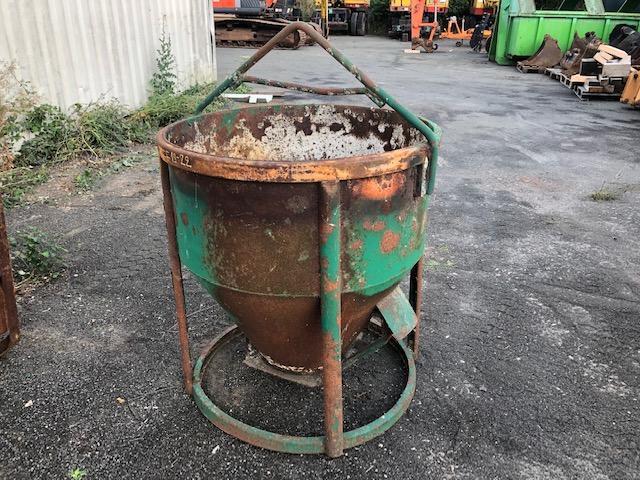 DIVERS ACCESSOIRES BTP GODET BENNE GODET PELLE /CAISSONS /ROUES /DIVERS - Implemento para Maquinaria de construcción: foto 5 DIVERS ACCESSOIRES BTP GODET BENNE GODET PELLE /CAISSONS /ROUES /DIVERS - Implemento para Maquinaria de construcción: foto 5