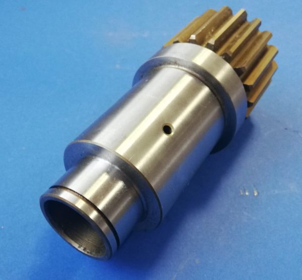 010430A Bobcat 325 swing motor shaft - Reductor de giro para Maquinaria de construcción: foto 1 010430A Bobcat 325 swing motor shaft - Reductor de giro para Maquinaria de construcción: foto 1