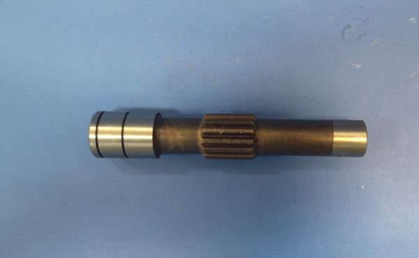 040020A Wałek silnika jazdy Bobcat 425 / 6671903 - Motor hidráulico para Maquinaria de construcción: foto 2 040020A Wałek silnika jazdy Bobcat 425 / 6671903 - Motor hidráulico para Maquinaria de construcción: foto 2