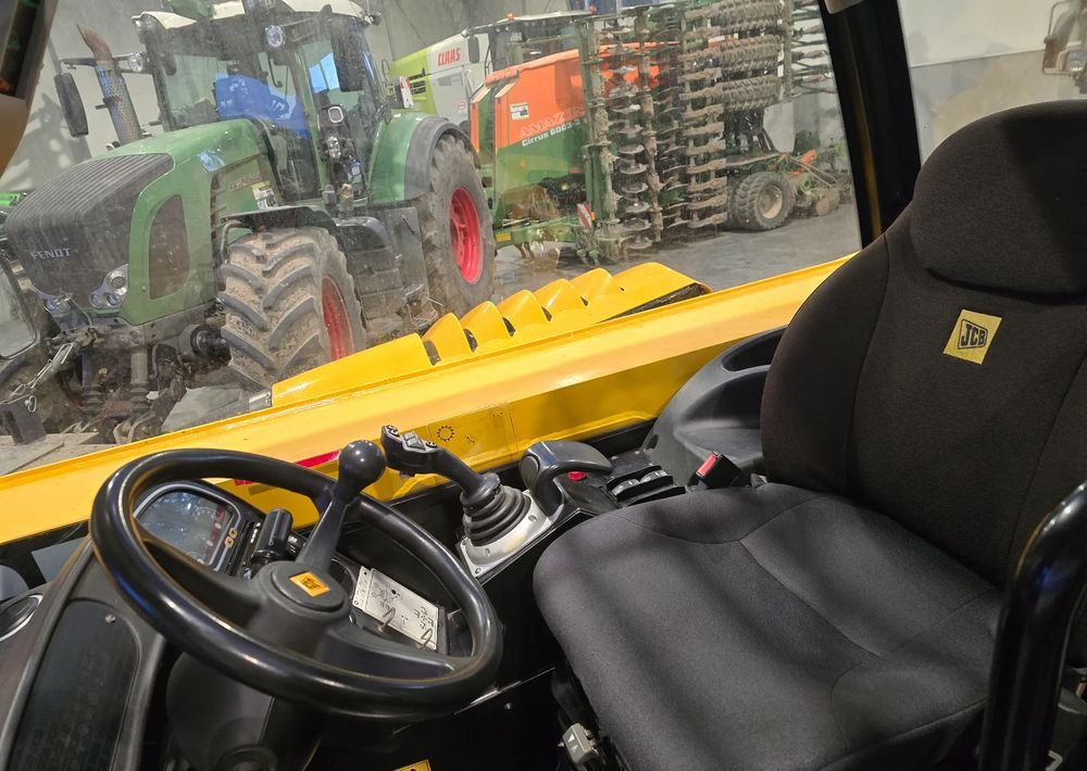 Manipulador telescópico JCB 531-70 Agri: foto 10 Manipulador telescópico JCB 531-70 Agri: foto 10