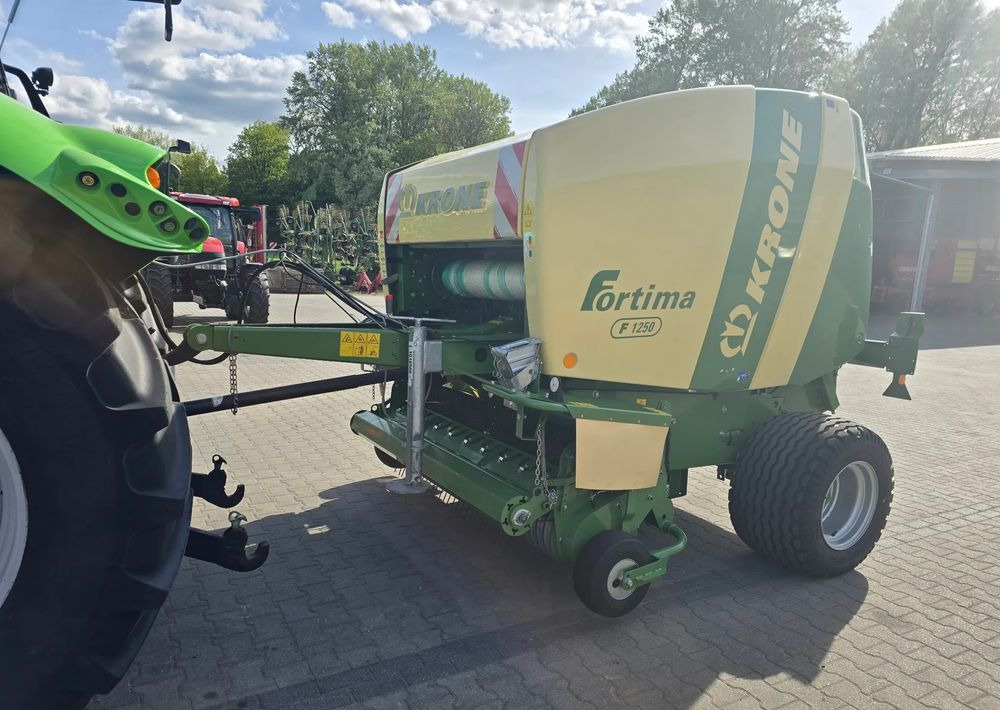 Krone Fortima F 1250 - Rotoempacadora: foto 2 Krone Fortima F 1250 - Rotoempacadora: foto 2