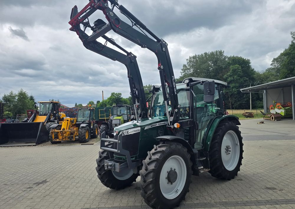 Massey Ferguson 4708 - Tractor: foto 4 Massey Ferguson 4708 - Tractor: foto 4