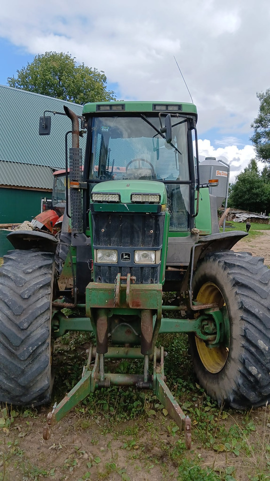 JOHN DEERE 7800 - Tractor: foto 4 JOHN DEERE 7800 - Tractor: foto 4