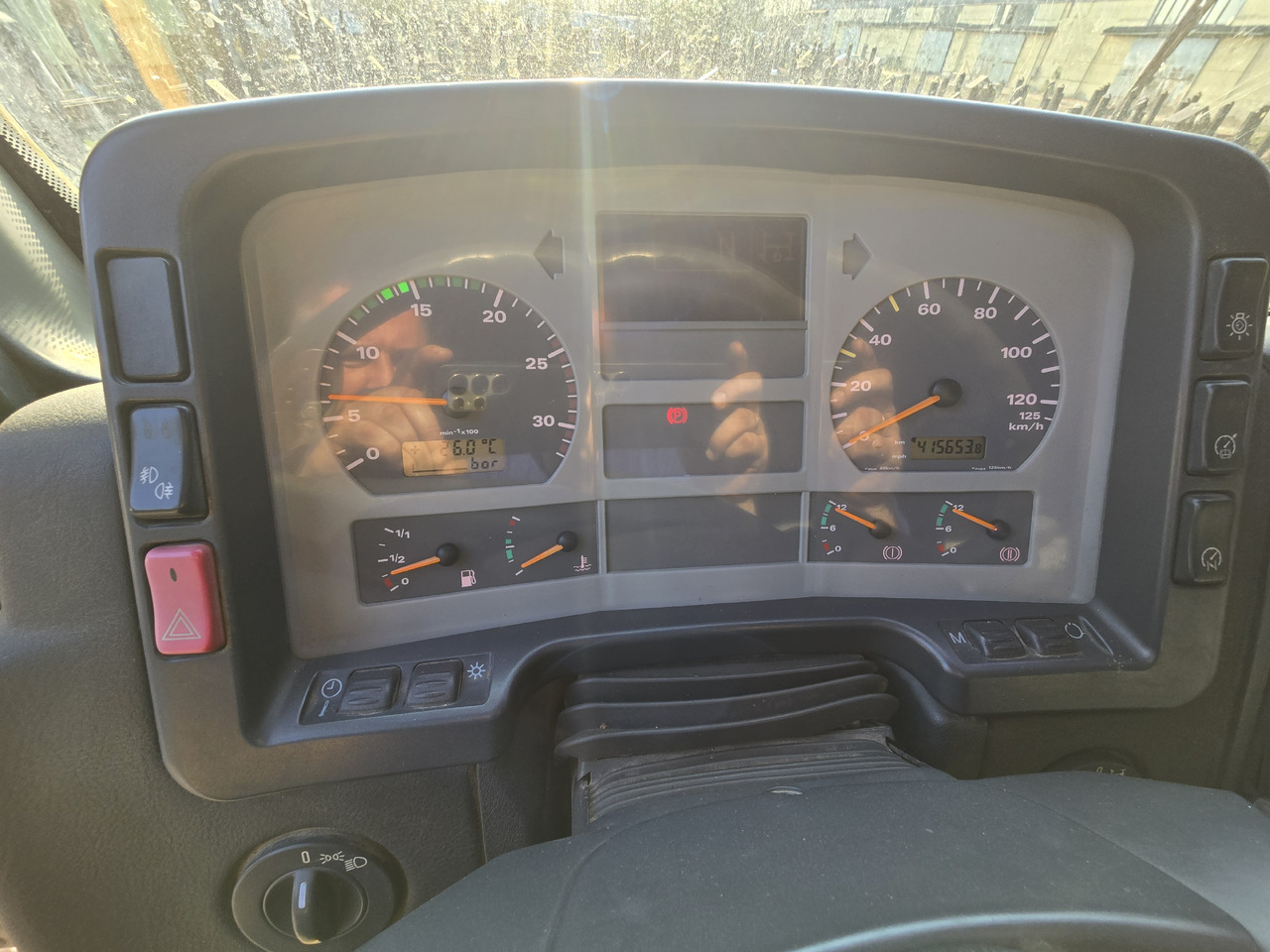 Camión multibasculante MAN TGA 26.413: foto 15 Camión multibasculante MAN TGA 26.413: foto 15