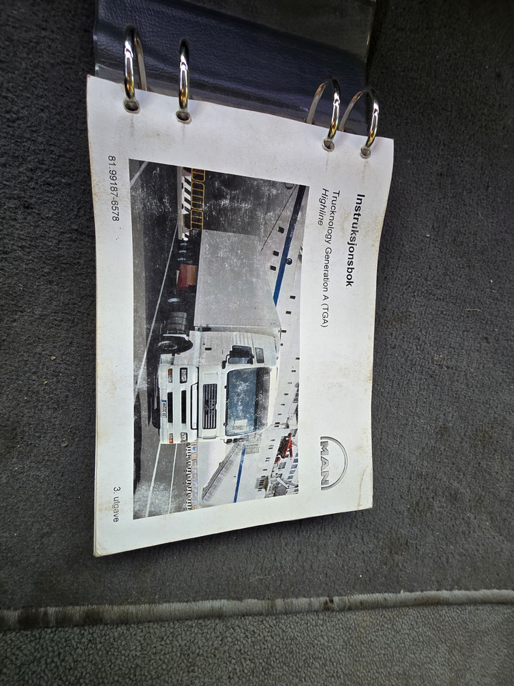 Camión multibasculante MAN TGA 26.413: foto 19 Camión multibasculante MAN TGA 26.413: foto 19